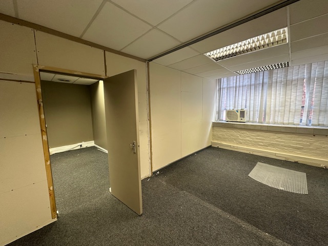 To Let commercial Property for Rent in Mowbray Western Cape